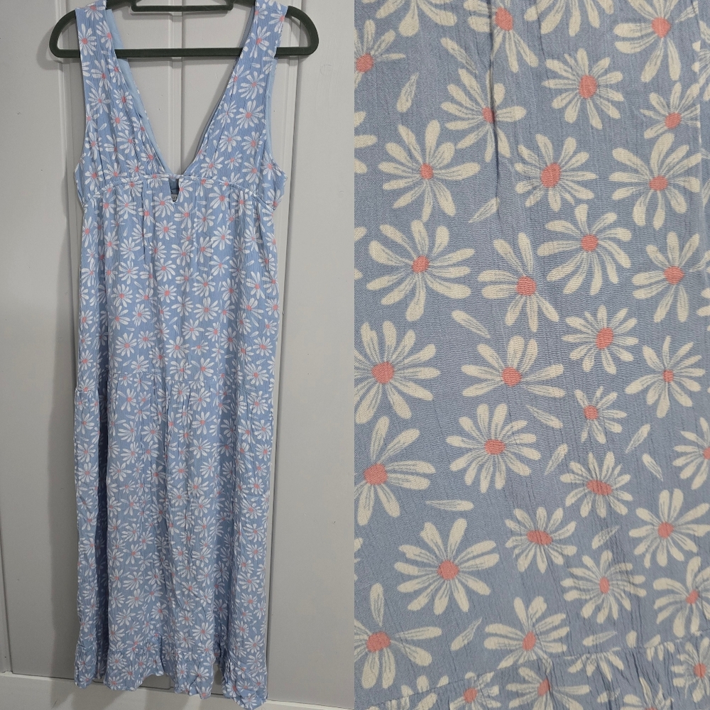 Love Tree Floral Maxi Dress